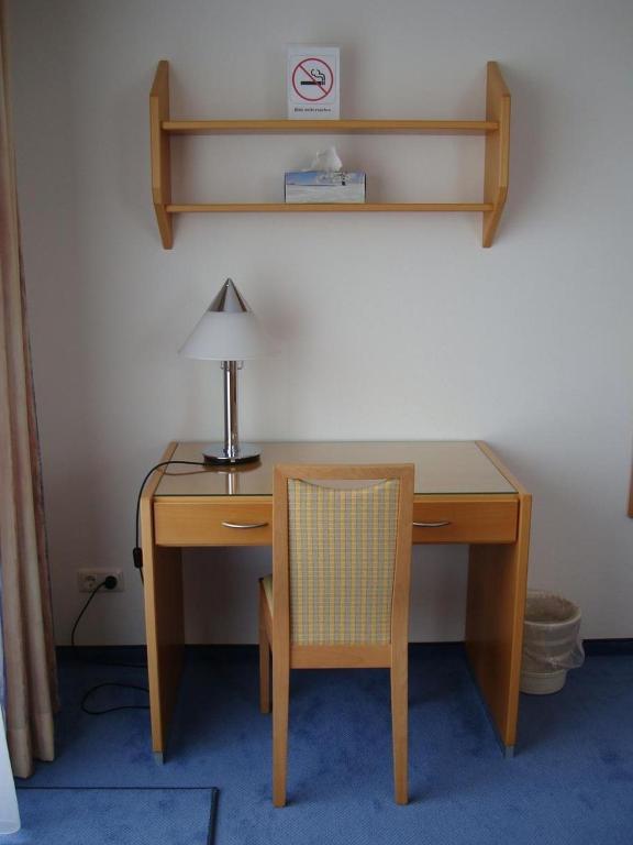 Pension Demmel, Bed & Breakfast Bruckmuhl Room photo